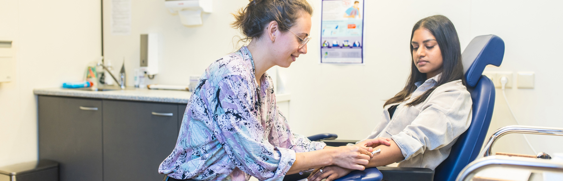 Contact met GGD Fryslan voor een baan